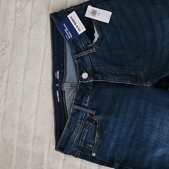 OLD NAVY ROCKSTAR MID RISE JEANS **Last call** - Picture 2 of 12